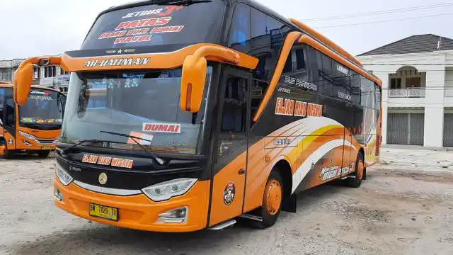 bus Fajar Riau