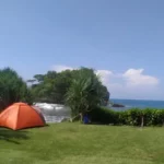Camping di Pantai Madasari